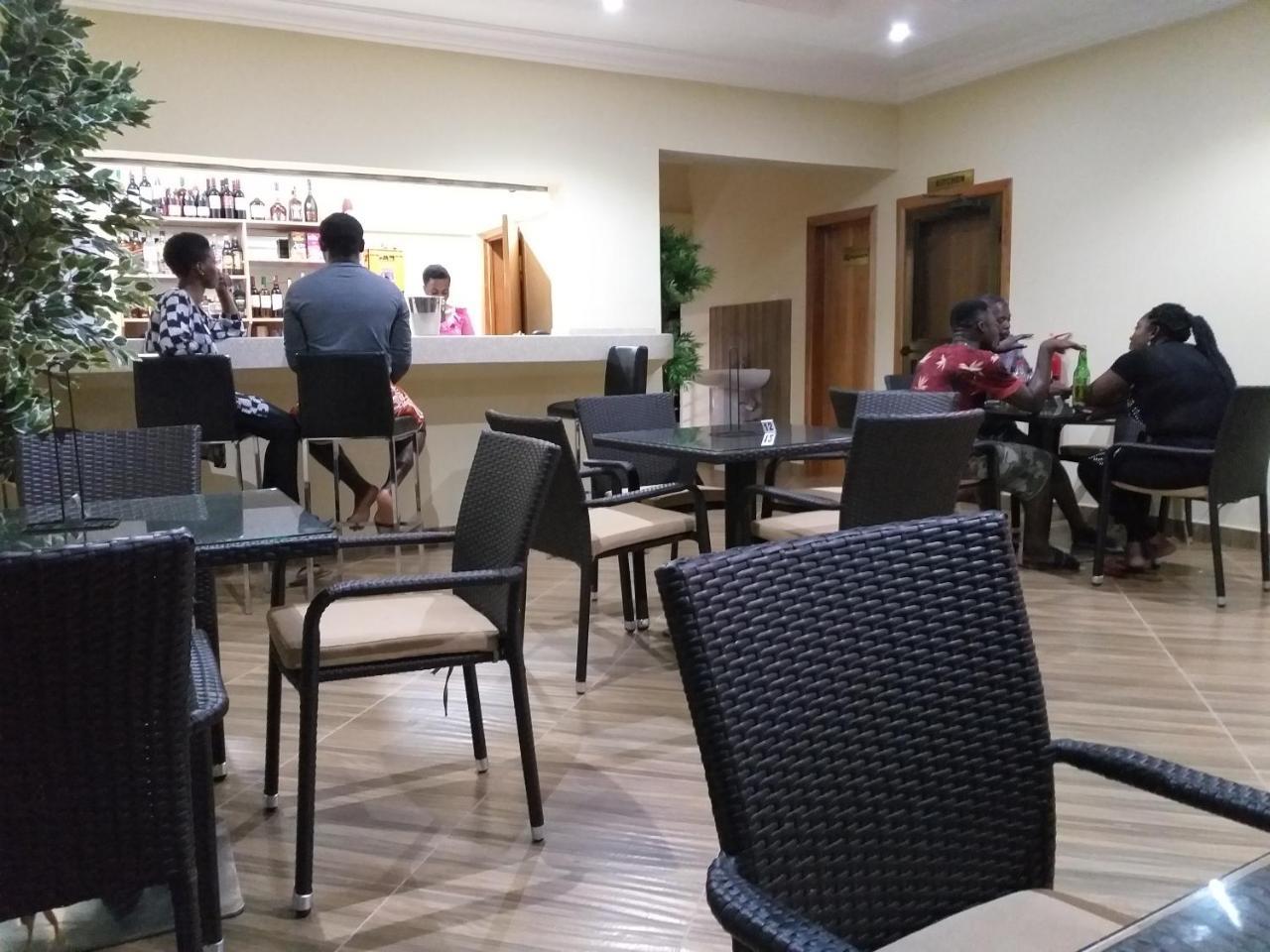 Jeyads Lodge Tamale 外观 照片