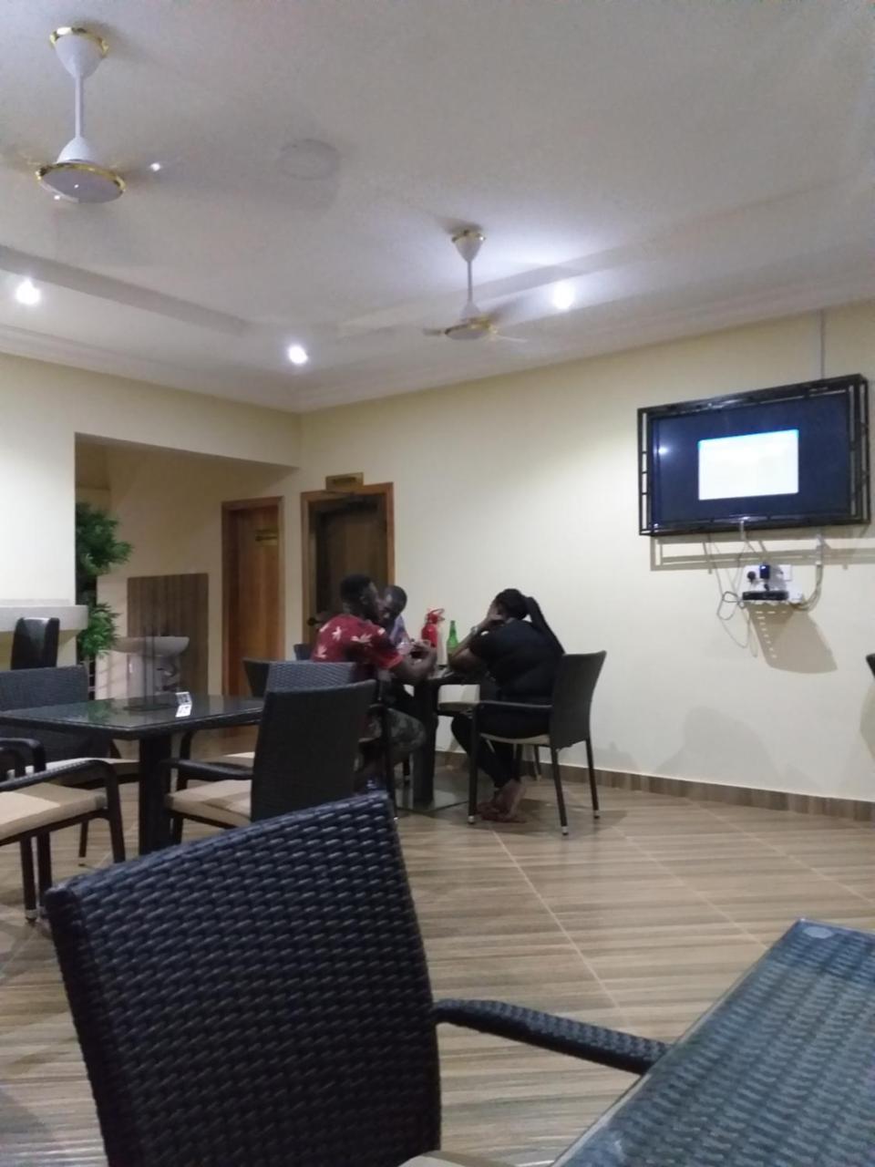 Jeyads Lodge Tamale 外观 照片